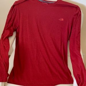 The North Face men’s long sleeve shirts
